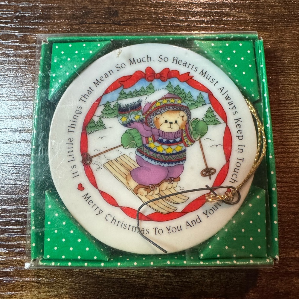 1993 Lucy Rigg Co. Happy Holdiays Enesco Christmas Holiday Ornament Bear Plate